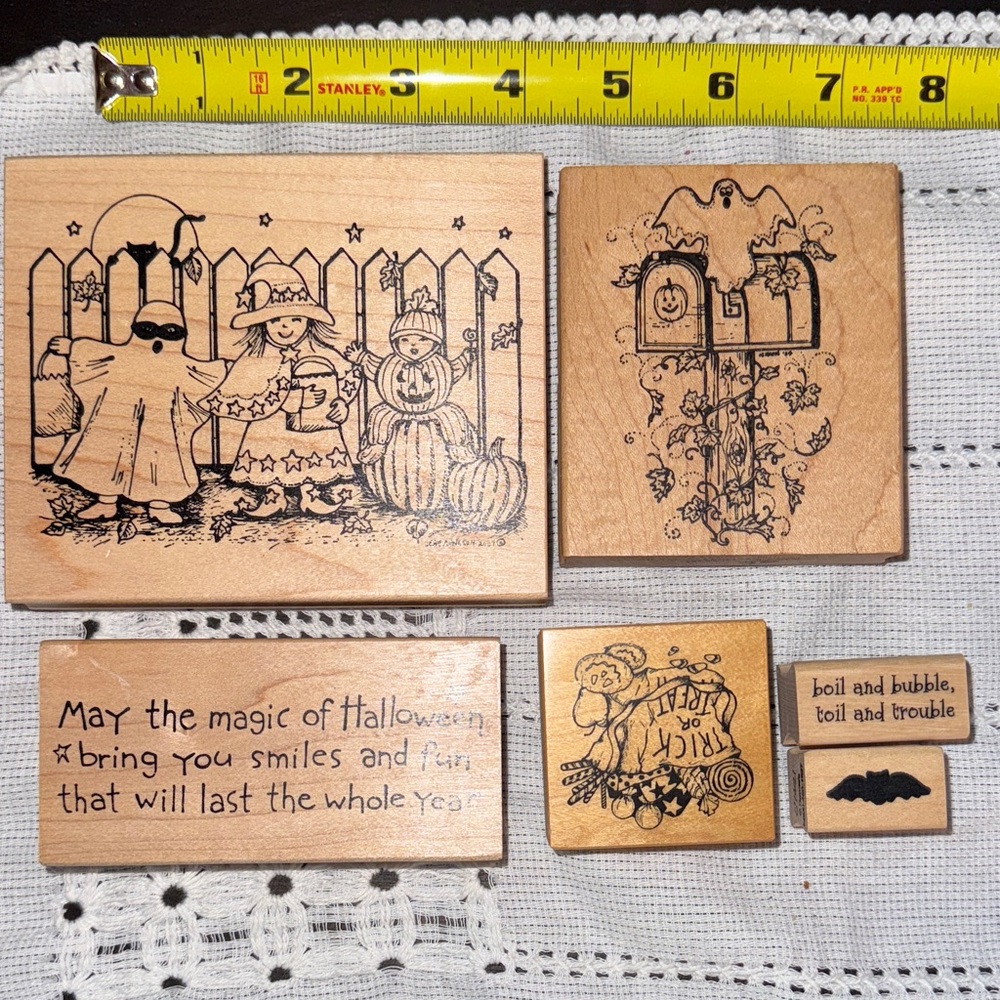 Halloween Themed Wooden Stamps Set